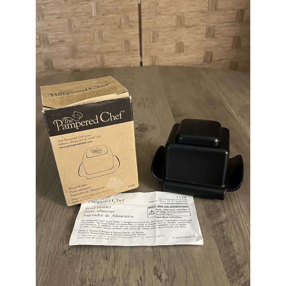 The Pampered‎ Chef Food Holder #1124 Holds Cheese Vegetables Fruit + Box Booklet